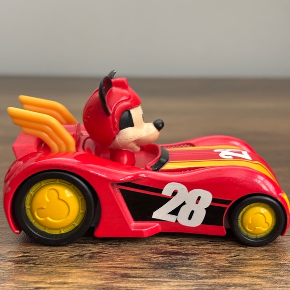Disney Junior MICKEY MOUSES ROASTER Racer DIECAST Car Toy #28 Red Just Play - Picture 4 of 9